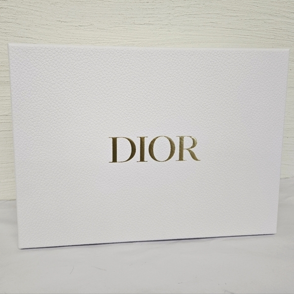 Christian Dior Nesting Storage Box with Stuffing in White and Gold NWOT - Picture 4 of 13